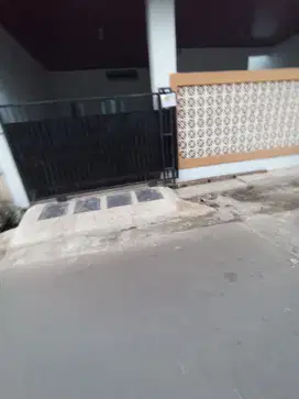 DSEWAKAN RUMAH DI MERUYA SIAP HUNI