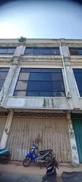 2 unit ruko di Komplek Pertokoan Rungkut Megah Raya