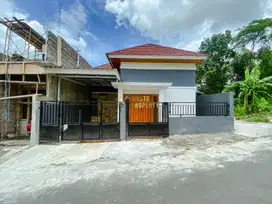 RUMAH MURAH DI NGAGLIK FREE KANOPI & PAGAR CASH 490 JUTA