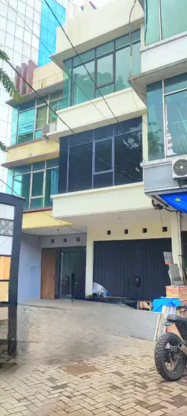 RUKO 4LANTAI PERMATA HIJAU KEBAYORAN LAMA