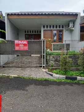 Dijual Rumah di Perumahan Primerose Sentul Dekat Mall Belanova & Tol