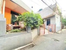 Jual Rumah 1 Lantai Termasuk Kontrakan di Ciracas SHM