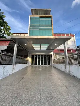 MINI BUILDING 4 LANTAI PLUS ROOFTOP, BANGUNAN TERAWAT DAN SIAP HUNI.