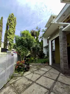 Di Jual Rumah Lokasi Sejuk Cigadung Bandung Utara