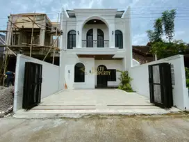 RUMAH KLASIK SIAP HUNI DEKAT JL. RAYA TAJEM - WEDOMARTANI, SLEMAN