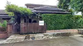 Dijual Rumah 2 Lantai di Bukit Pamulang – Asri & Strategis
