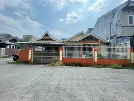 Rumah Sudut Komp IDI Panakkukang Mas, Kawasan Premium. SHM