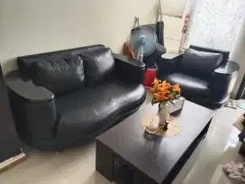 1 Set Sofa dan meja informa