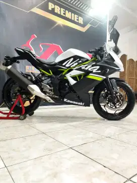 Kawasaki Ninja 250 RR Mono Th 2020 putih doff super like new