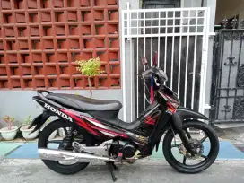 supra x 125 cw 2007 mulus bagus mesin sehat