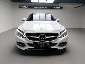 (TDP 0 )Mercedes-Benz C200 1.8 Avantgarde CGI Sedan 2014