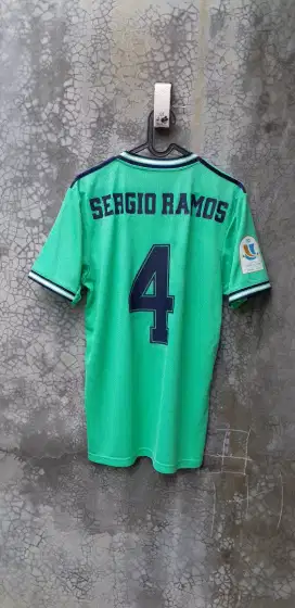 Jersey baju bola original size M real madrid 2019 2020 third ramos