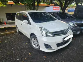 Nissan Livina 2011 Bensin