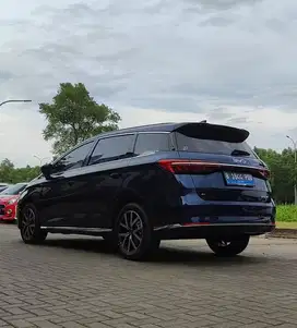 BYD M6 2024 Listrik