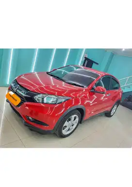 HONDA HRV 1.5 E Automatic Tahun 2016 Merah