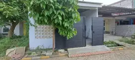 Over Kredit Rumah Subsidi Full renov depan-belakang.