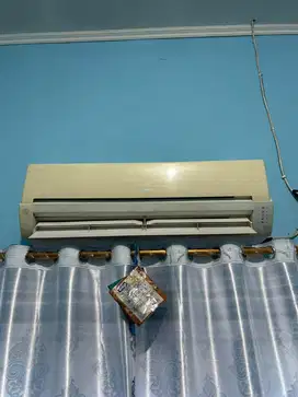 DIJUAL AC SHARP