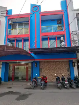Ruko gandeng 3 lantai di harmoni harapan indah bekasi