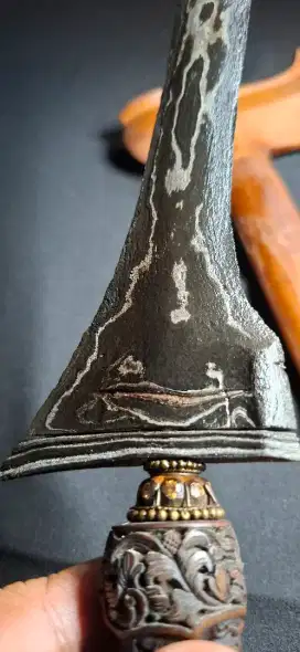 Keris brojol rojogundolo