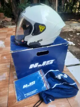 Njs kairoz putih