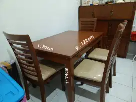 Meja Makan Kayu 4 Kursi