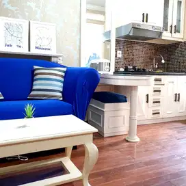 Parisian Style 2BR Family Apartement (Sewa)