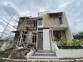 Villa Nyaman & Fungsional Dijual – Investasi Cerdas Dekat Fasilitas Um