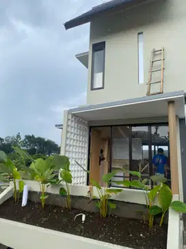 Dijual Villa 10 menit Alun-Alun Batu