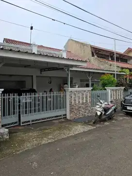 Dijual cepat rumah siap huni gudang peluru jakarta selatan
