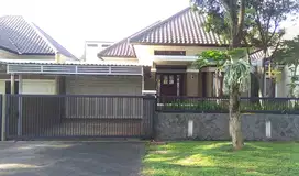 Disewakan Rumah di Kota Baru Parahyangan, Kawasan Bandung Tempo Doeloe