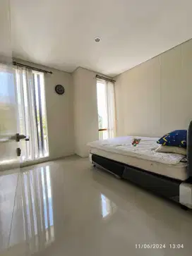 2 Lantai Minimalis Rumah Northwest Park, Bonus 4 Unit AC
