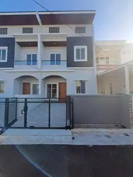 Rumah Baru, Minimalis Modern, 2 Lt, Lokasi di Sektor 8B Gading Serpong