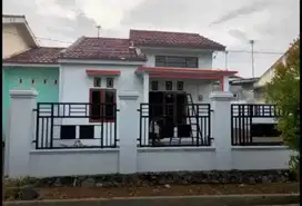 RUMAH SIAP HUNI DI JALAN TRIKORA