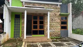 Dijual Rumah Siap Huni di Pakintelan Gunungpati Semarang