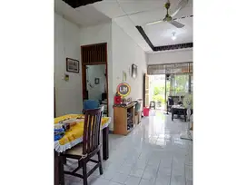 Rumah di Mugas Barat Semarang