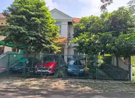 Dijual rumah bagus siap huni di puspita loka BSD City