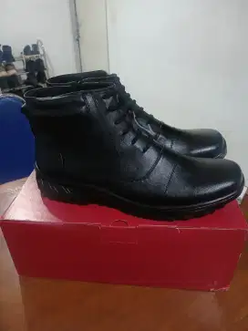 Sepatu PDH security Size 43