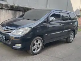 Jual mobil milik saya sendiri Toyota Kijang Innova 2010 Bensin