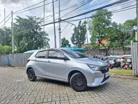 B TDP Rendah Daihatsu Ayla 1.0 New M Bensin-MT 2023 Hitam CJFUB