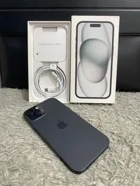 Iphone 15 basic 128gb ibox black garansi on oktober 2025 fullset ori