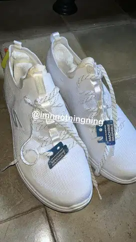 Sepatu Skechers Go Walk 6 Women