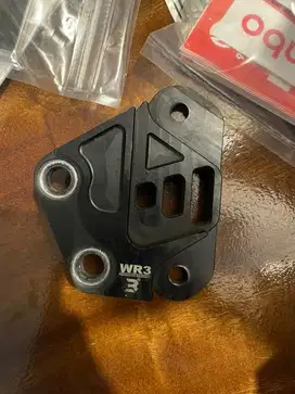 Bracket WR3 depan XMAX