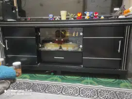 Meja TV istimewa