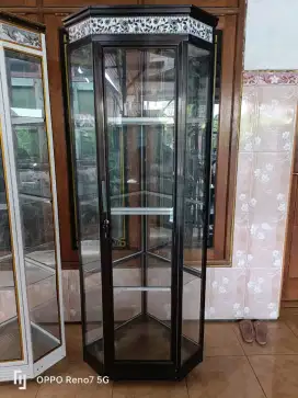 Lemari sudut minimalis
