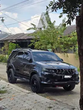 Toyota Fortuner G 2,7 LUX AT 2012