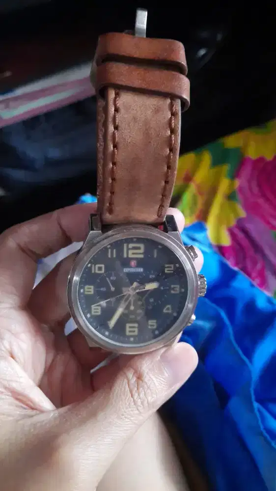 Jam pria expedition tali kulit asli
