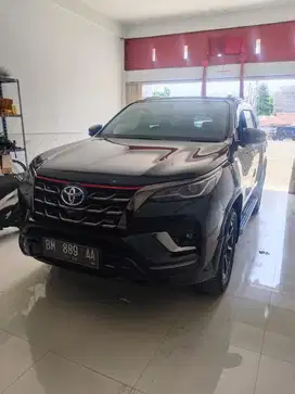 Dijual fortuner TRD last edition 2021 dp 20jt