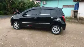 Dijual mobil ayla metic 2014, pajak panjang, barang bagus ,siap pakai
