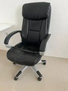 Dijual Rugi kursi kerja Citra Indah City