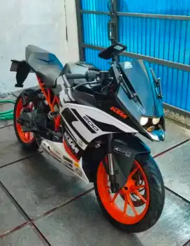 KTM RC200 PAJAK ON km 35rbuan